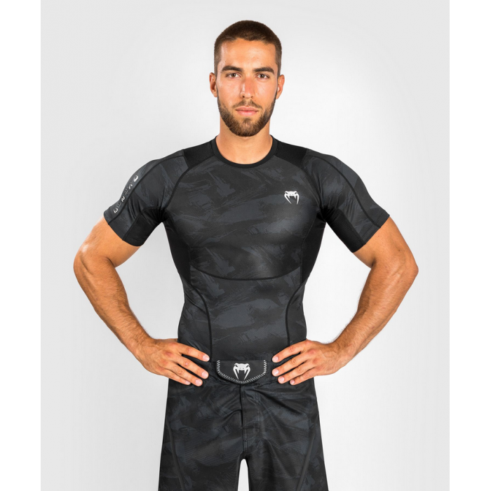 Рашгард - Venum Electron 3.0 Rashguard - Short Sleeves - Black​